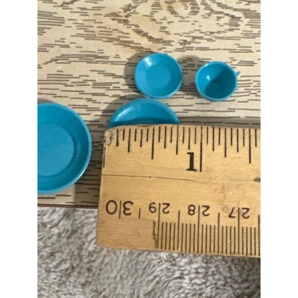 Vtg Miniature Marx Little Hostess Blue Plastic Teacups Plates Dollhouse Dish Set - Picture 6 of 13